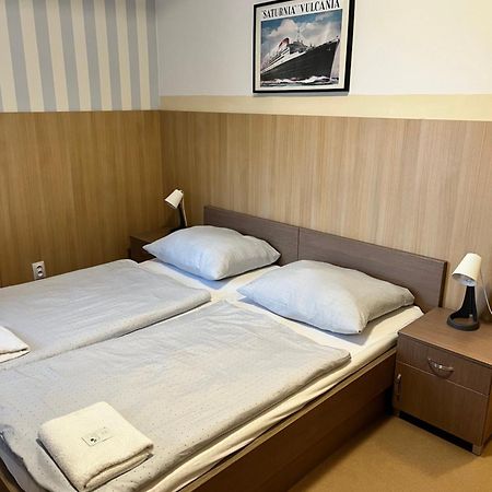 Hotel U námořníka Plzeň Esterno foto
